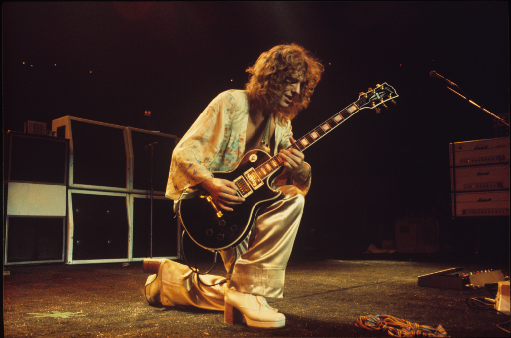 Peter Frampton playing guitar